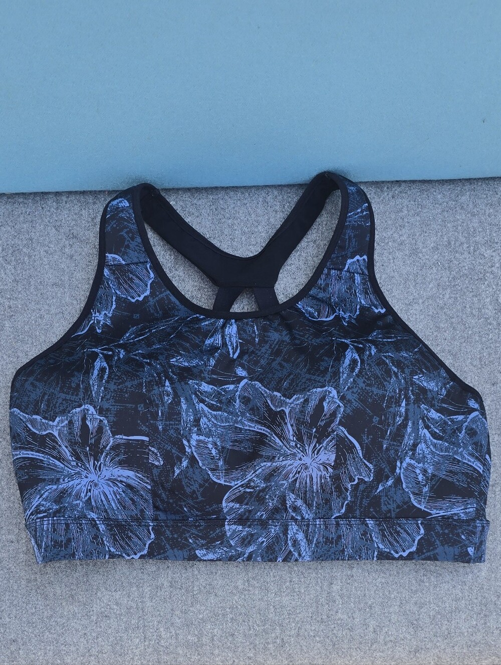 High-Neck Floral Performance Sports Bra in Blue